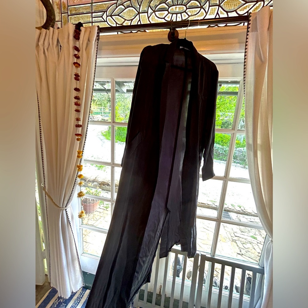 AOTC navy, silk coat, size six, 38.